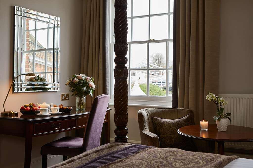 Macdonald Compleat Angler Hotel Marlow  Bilik gambar